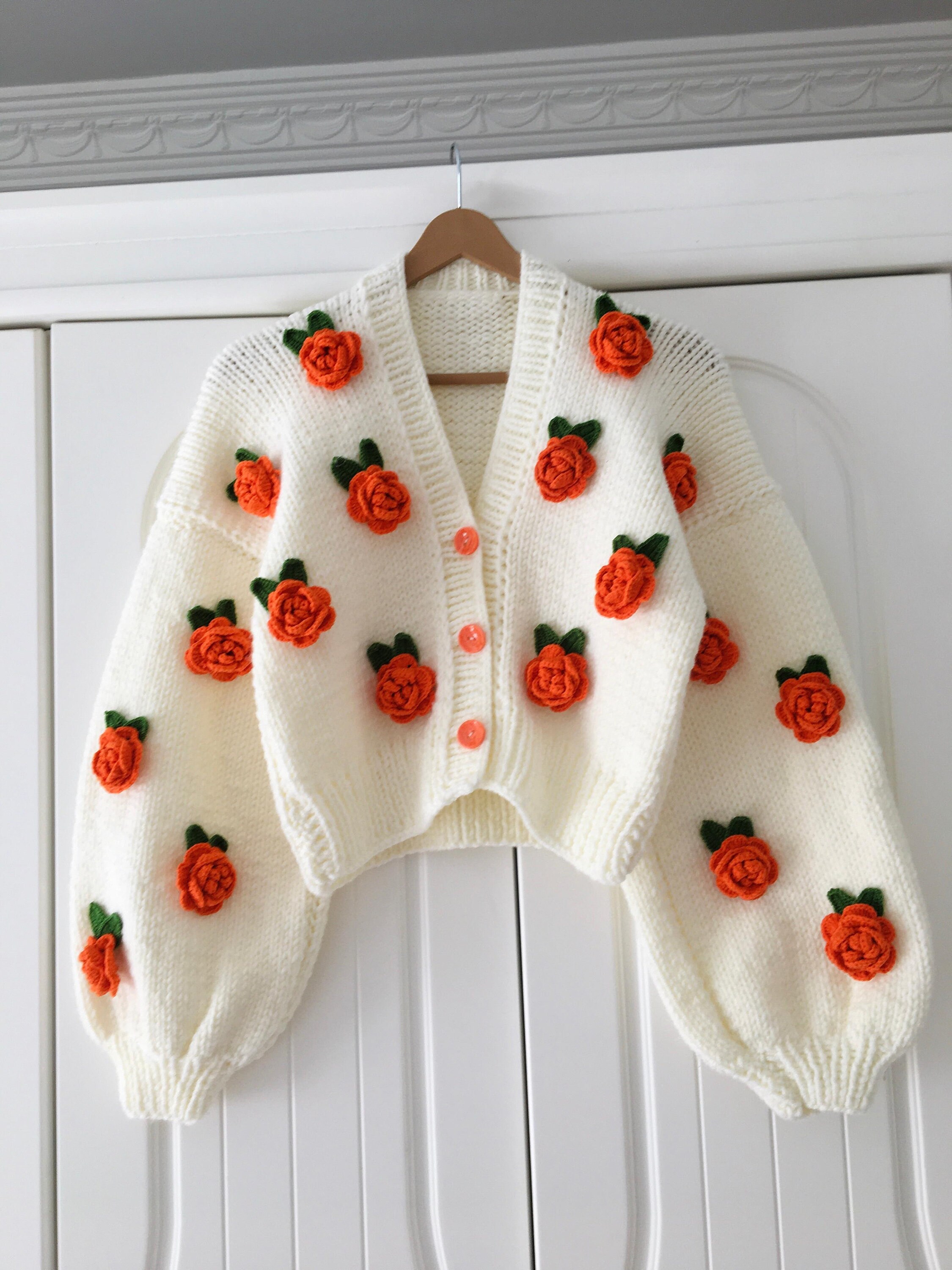 Rose flower motif cardigan 【white】 Pnkimera, Pink and White Floral Cardigan, Pink Daisy Knit
