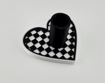 Checkered heart pen holder (actual product)
