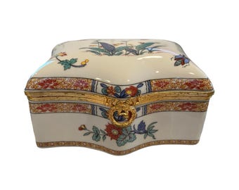 Limoges Bernardaud France Porcelain Limoges Hinged Trinket Box