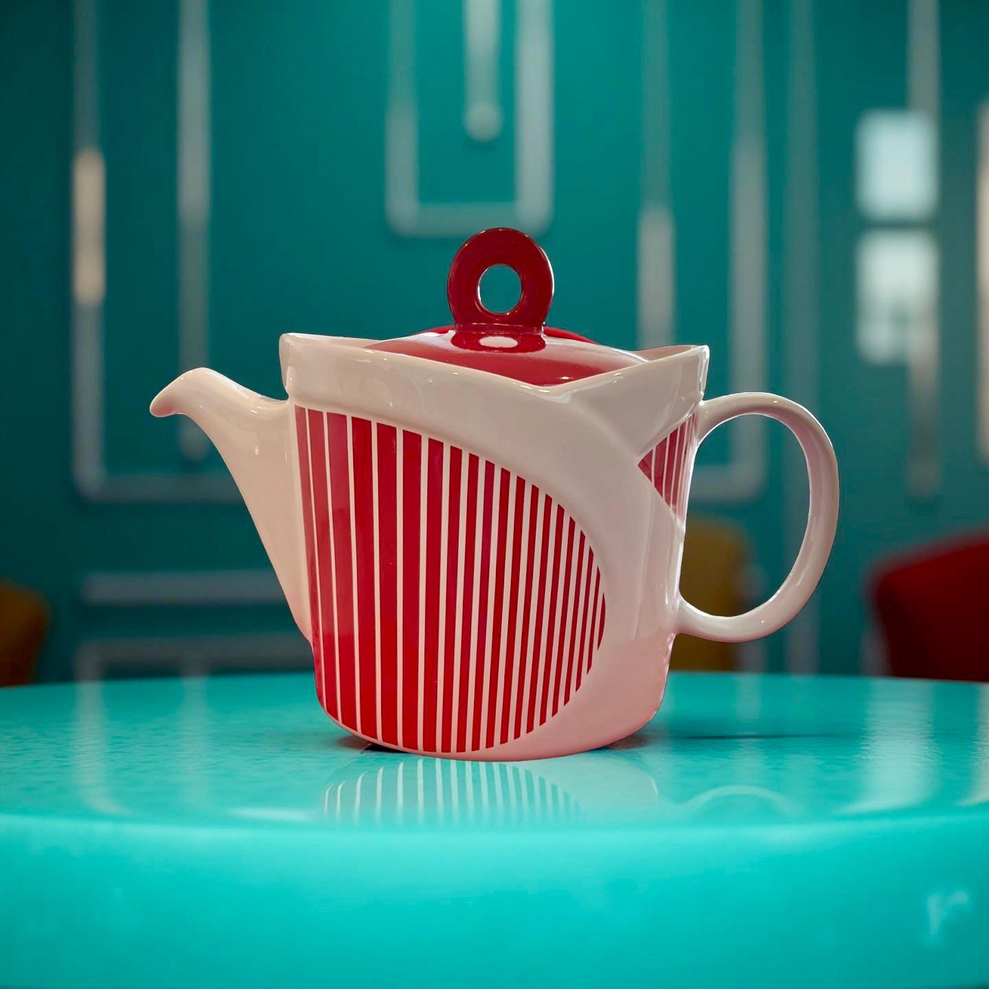 アンティーク　SADLER レトロな白と赤の陶器ポット Very Rare! James Sadler Red & White Striped Teapot – Mid-century
