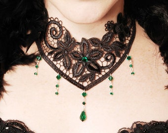 Victorian gothic choker necklace - Emerald green Swarovski crystal, lace & drop - Steampunk wedding NOCTURNE