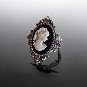 Anello cammeo gotico vittoriano - anello regolabile steampunk in filigrana d'argento ornato - SINISTRA