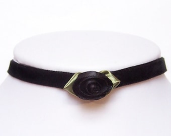 Victorian gothic velvet choker necklace with elegant black rose bud Steampunk - AMELIA