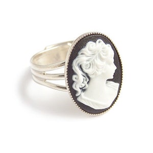 Victorian cameo ring black & white Portrait of a lady Adjustable silver gothic steampunk ring image 2