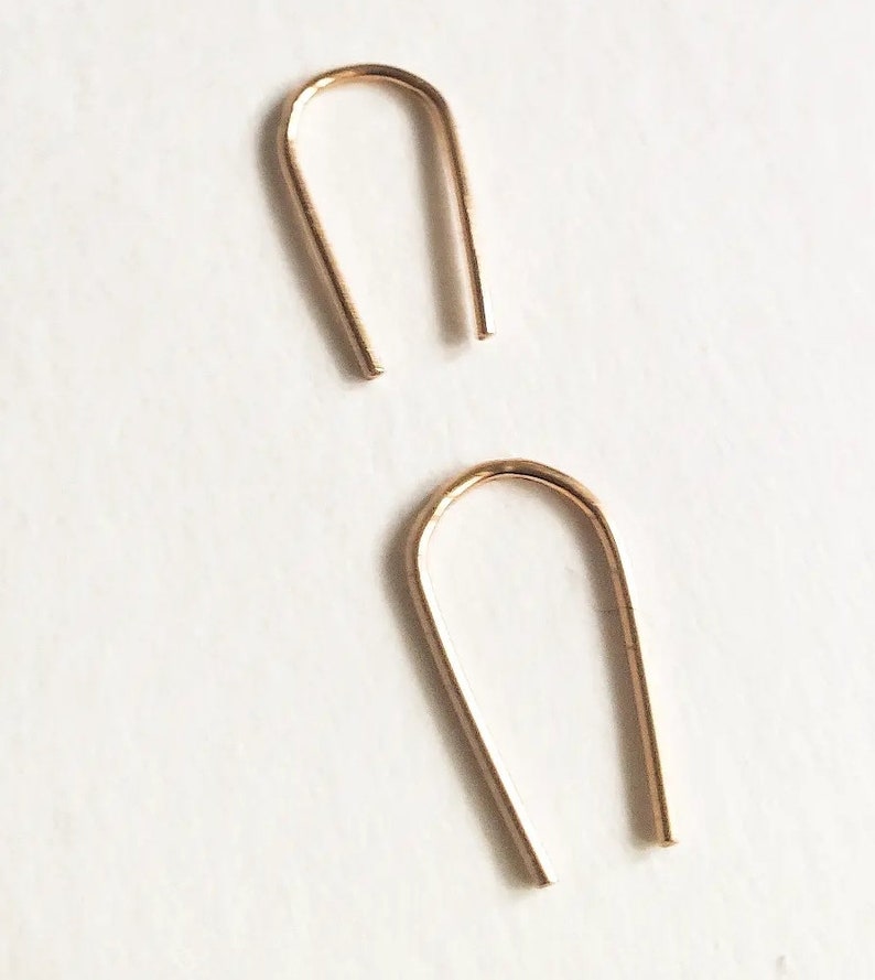 Minimalist 14K goldfill staple earrings, geometric earrings, line earrings, arc earrings. Minimalist staple stud earrings. image 3