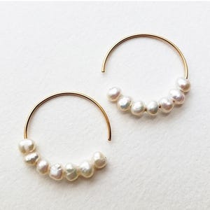 Minimalist pearl stack hoops. Freshwater pearl and 14K Gold hoops. Gold hoop earrings. Gold and pearl classic hoops.