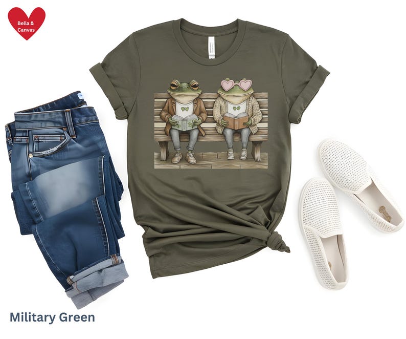 Frosch und Kröte Shirt, Buch-Liebhaber-Shirt, Frosch und Kröte T-Shirt, süßes Frosch T-Shirt, Bibliothekar Shirt, Lehrer Lese Shirt, Cottagecore T-Shirt, Frosch Tshirt Bild 8