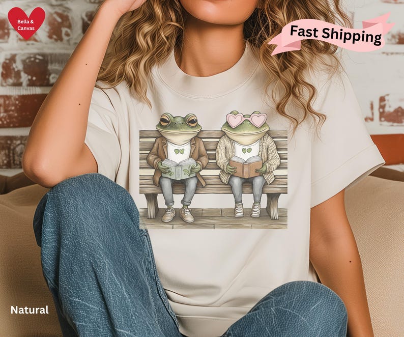 Frosch und Kröte Shirt, Buch-Liebhaber-Shirt, Frosch und Kröte T-Shirt, süßes Frosch T-Shirt, Bibliothekar Shirt, Lehrer Lese Shirt, Cottagecore T-Shirt, Frosch Tshirt Bild 3