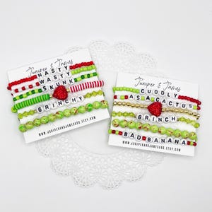 Grinchens jularmbandsstack: Armband med julord