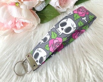 Skulls and Pink Roses Key Fob Keyring Wristlet Swivel Clip Lanyard / Key Holder