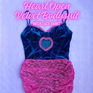 sabrina carpenter blue heart dress sabrina carpenter in the blue heart cut out dress