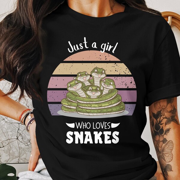 Just a Girl Who Loves Snakes, colorido pastel atardecer serpientes abrazo familiar, linda camiseta de reptil de dibujos animados