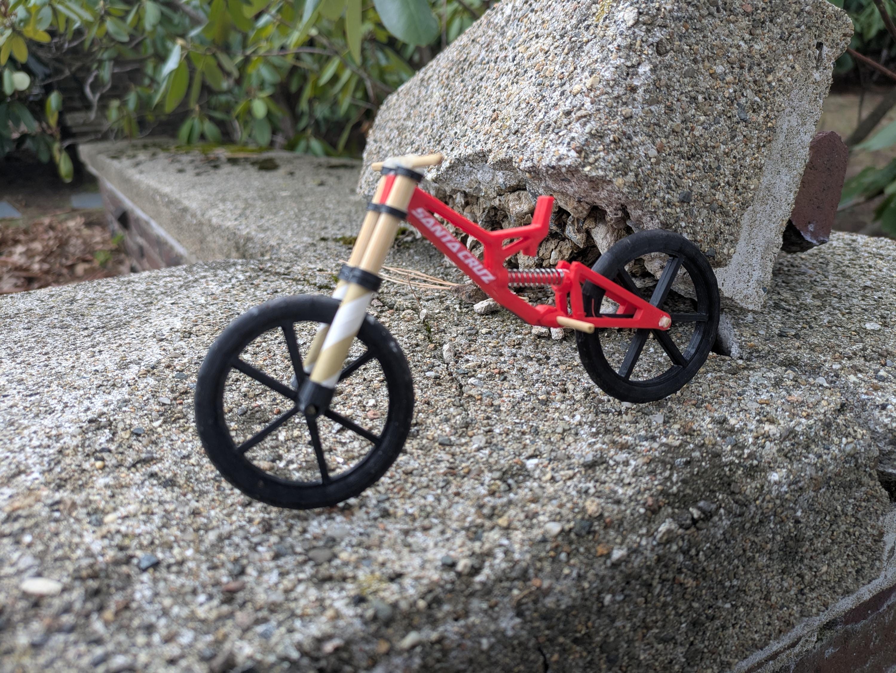 サンタクルーズ V10 スタイル ミニフィンガーマウンテンバイク