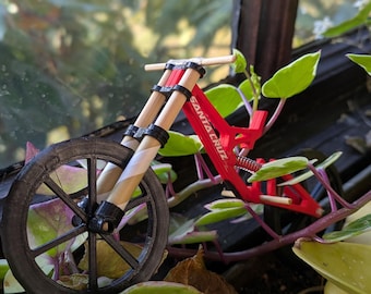 Santa Cruz V10 Style Mini Finger Mountain Bike with Working Suspension(18+)