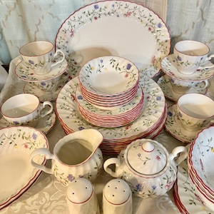 Pink Vintage Dinnerware Set - Etsy