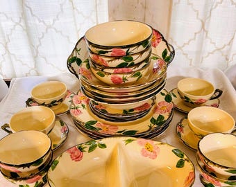 Vintage Franciscan Desert Rose Dinnerware 34 Pieces