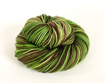 DK Weight Indie Dyed Green Yarn - Bullfrog - Merino Superwash Yarn for Knitting and Crochet, Hand Dyed Yarn for scarves, cowls, hats