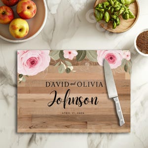 Personalized Glass Cutting Board, Kitchen Decor, Wedding and Anniversary Gift, Closing and Housewarming Gift, Christmas Gift, Mother&#39;s Day