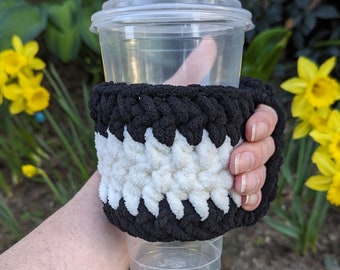 Coffee cup cozy with handle, ttpd version