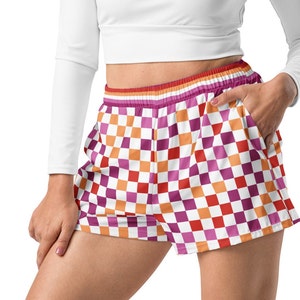 Lesbische Pride Festivalshort XS-3X | UPF50+ LQBTQ Queer Subtle Pride Parade Flag Pride Say Gay Women's Plus Size Bachelorette trans LQBTQIA