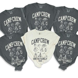Benutzerdefinierte Camping T-Shirt, maßgeschneiderte Familie Camp Shirt, Bachelorette Camp, Bachelorette Thema, Naturliebhaber Geschenke Wandern Mädchen Reise Berg