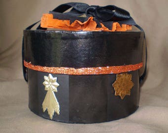 Vintage style Halloween decoration orange and black crepe paper hat gift jewelry trinket box retro owl stars old fashioned autumn decor