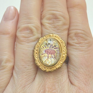 Vintage Ring, Art Resin, Goldtone Ring, Retro Ring, Size 8 ring, 1970&#39;s Ring, Costume Ring, Boho Ring