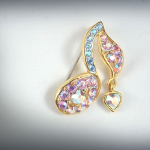 Musiknoten Brosche, Butler Fifth Avenue Kollektion,Treble Eighth Note, Aurora Borealis Brosche, Butler Pin, 1980er Jahre Vintage Pin