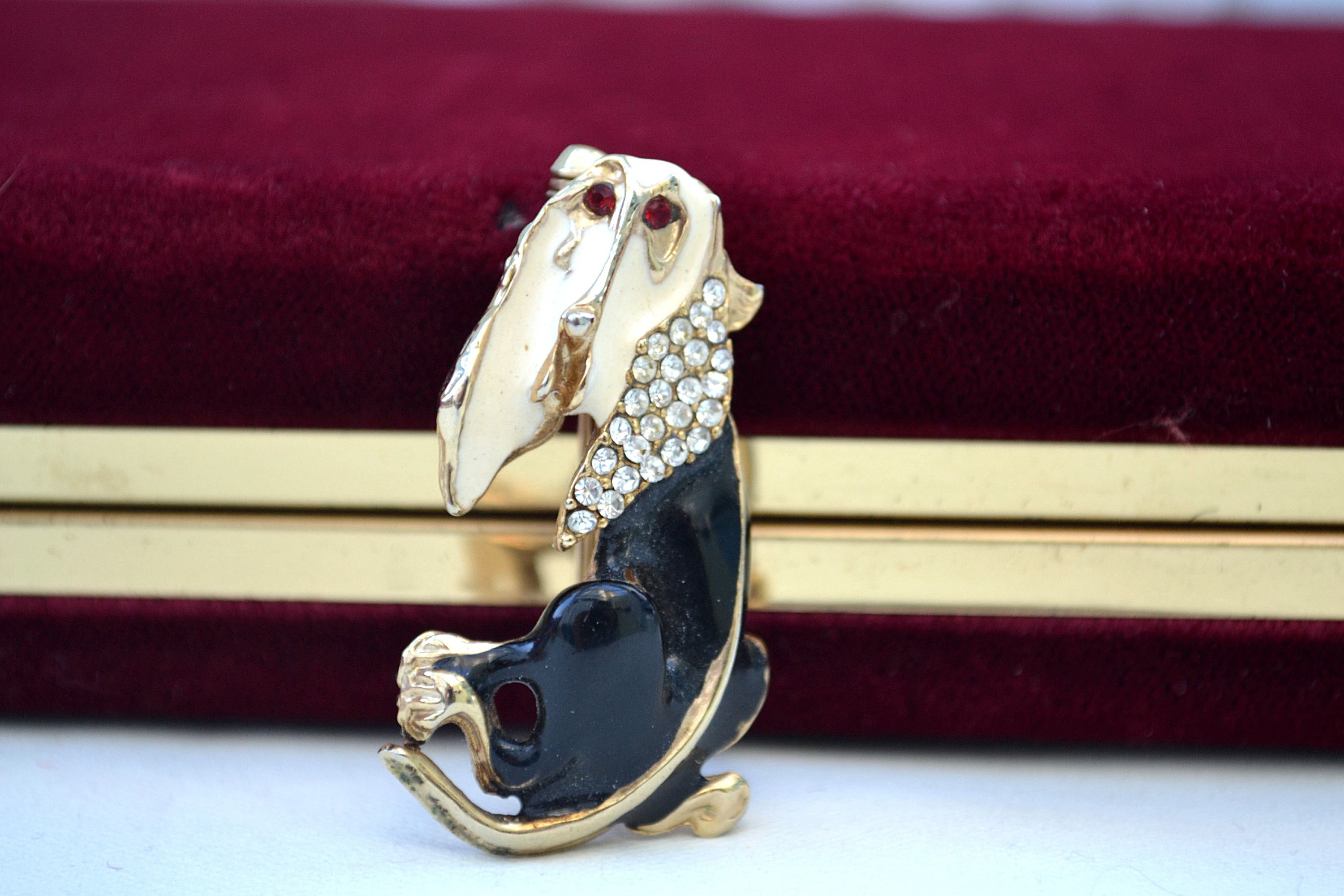 Pendentif / Broche Basset Hound En Cristal Blanc - Marque Lauren Spencer - Neuf Avec étiquettes
