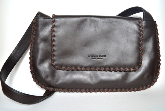 Marc New York by Andrew Marc Vintage Leather Messenger Bag | Nordstrom |  Vintage leather messenger bag, Leather messenger bag, Leather
