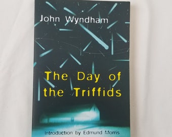 The Day of the Triffids, John Wyndham Book, Vintage Paperback Book, Literary Science Fiction Book