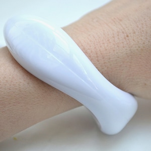 Acrylic Bangle, Vintage Bangle, Lilac Bangle, 1970s Bangle, Chunky Bangle, Retro Bracelet