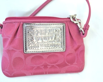 Coach POPPY Wristlet, Pink Pouch, Wristlet, Mini Wristlet, Zip Wristlet, Coin Pouch