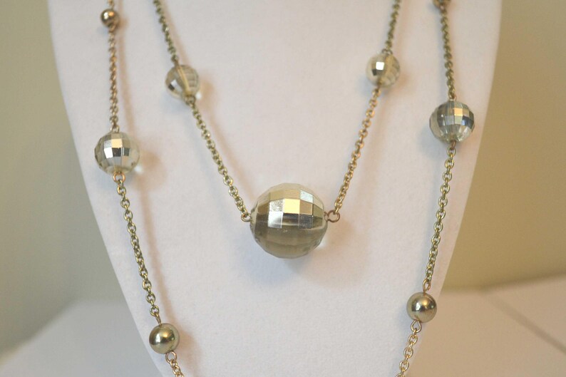 Strand Necklace Vintage Necklace 1970s Necklace Glass Bead Necklace Gold Chain Necklace Long Gold Chain Necklace