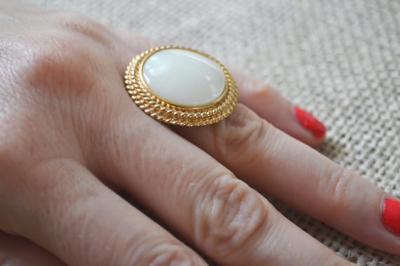 Vintage Button Ring, Button Ring, White Button Ring, Gold Ring, Cocktail Ring, Statement Ring, 1960's Ring, Adjustable Ring