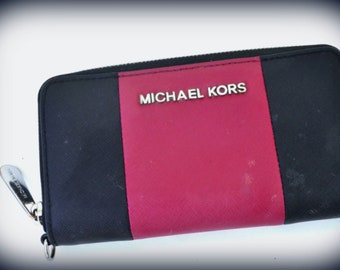 Michael Kors Wallet, Black Wallet, Designer Wallet, Zip Wallet, Vintage, Black and Purple Wallet
