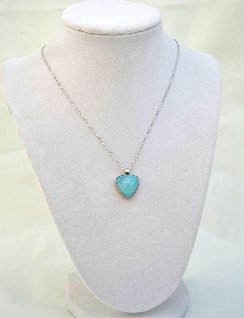 1980/'s Necklac Sterling Silver Pendant Necklace Blue Chalcedony Necklace Blue Pendant Vintage Pendant