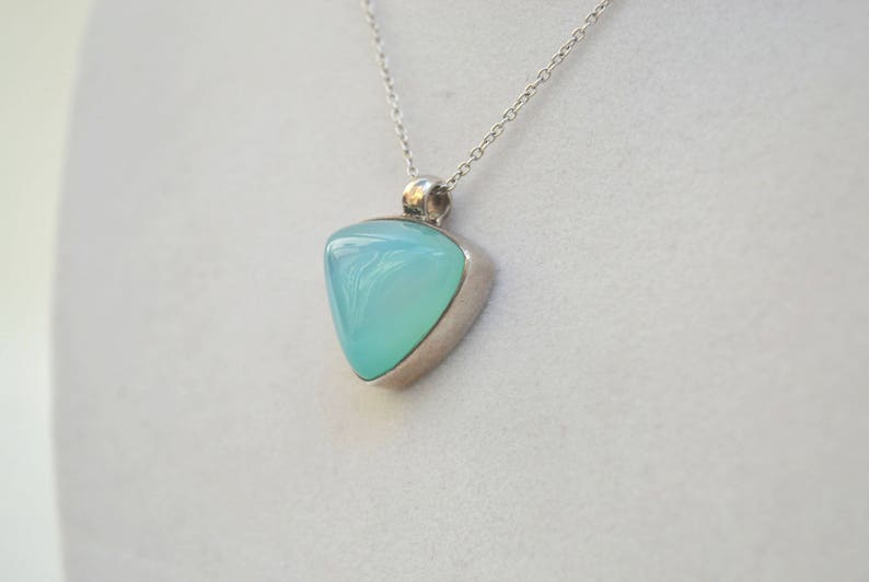1980/'s Necklac Sterling Silver Pendant Necklace Blue Chalcedony Necklace Blue Pendant Vintage Pendant