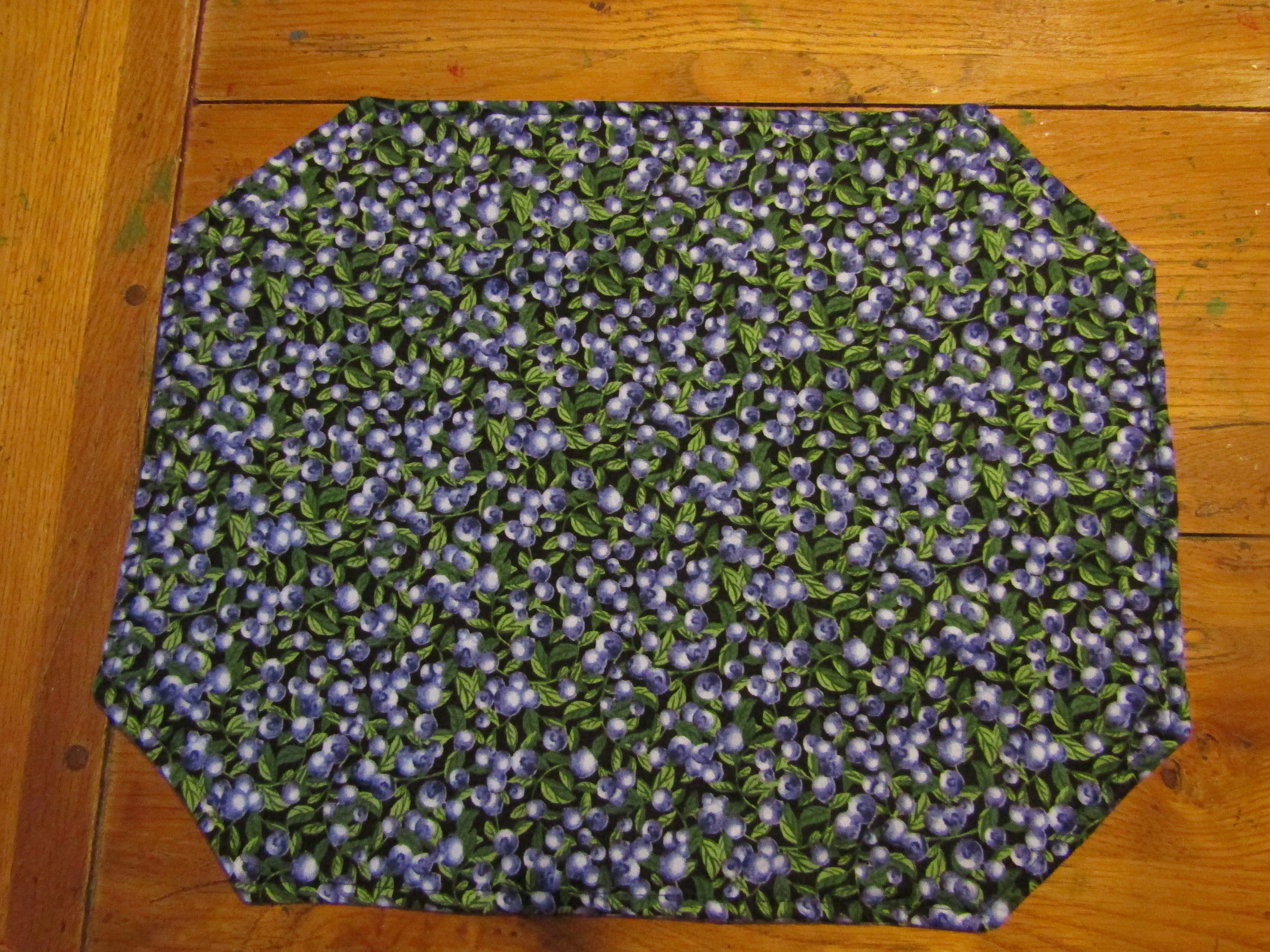 Sierra's Attic black/white cotton wild blueberry leaves  dining entertaining table placemats w/ or without napkins  set of 4, 6, 8, 12