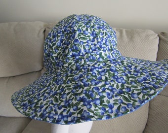 Sierra's Attic adult reversible blueberry polka dot cotton beach garden protection sun hat