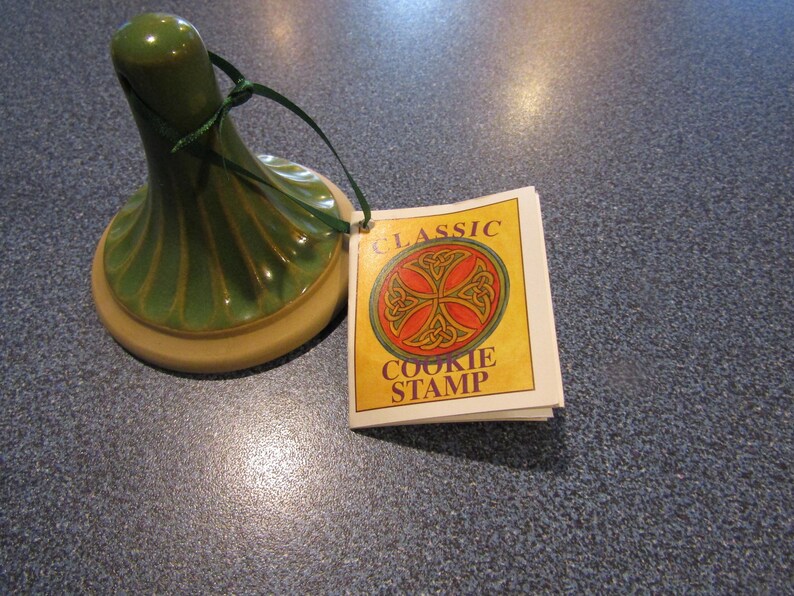 Brown Bag Designs Irish Shamrock Cookie Stamp - Thumbnail 2