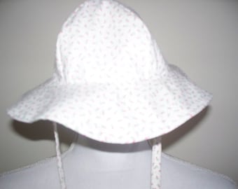 Sierra's Attic pink rosebud calico cotton girls floppy brim sun hat with ties size newborn to a size 36  months