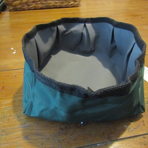 Tazón plegable impermeable de lona north Woods para los amantes de las mascotas de viaje TOGO Bowl tazón de agua / comida para gatos / perros para viajes tazón de agua portátil para mascotas