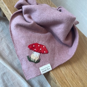 Children&#39;s scarf cotton fleece pink | Hand embroidered | Triangular scarf children | Scarf customizable | Cotton scarf