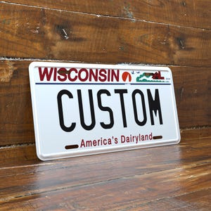 Personalisierte 6 &quot;x 12&quot; Wisconsin Nummernschild | Premium-Qualität gestanztes Aluminium Fahrzeuganhänger | Neuheit Nummernschild | Amerikas Milchland