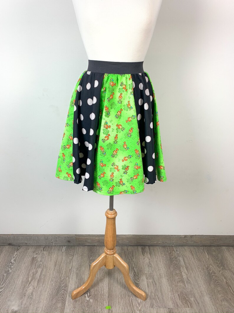 Womens Upcycled Skirt with Mask M Pebbles Flinstones Skirt Matching Mask Womens vintage Pebbles skirt Handmade Flinstones Skirt