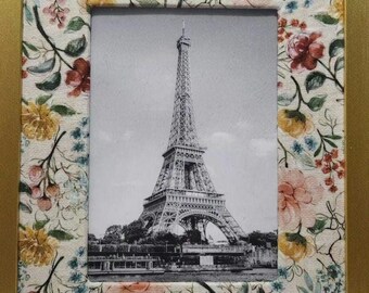 Vintage Floral Fabric-Wrapped Photo Mat – Cream & Pink Design for 5x7 Photos