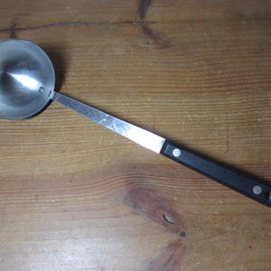 Ekco Flint Stainless Vanadium Ladle with Composite Handle, Utensil 262UT