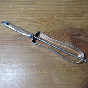 Ekco Floating Blade Peeler 006UT