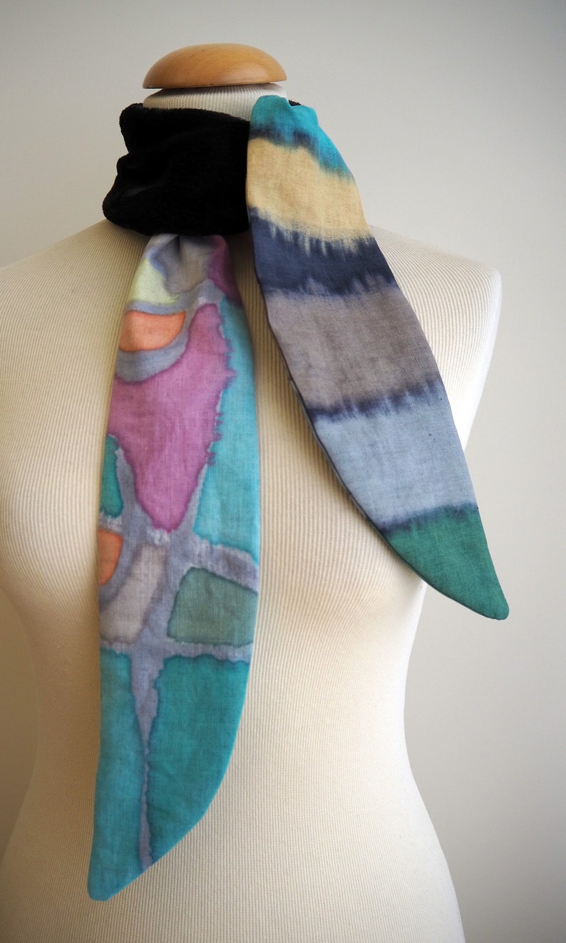 Hand painted Linen & Cotton/ Neck Warmer-Fleece/ 121 x 7 cm/ Ideas for her/ Scarf neck warmer/ Handpainted/ Birthday gift afbeelding 5